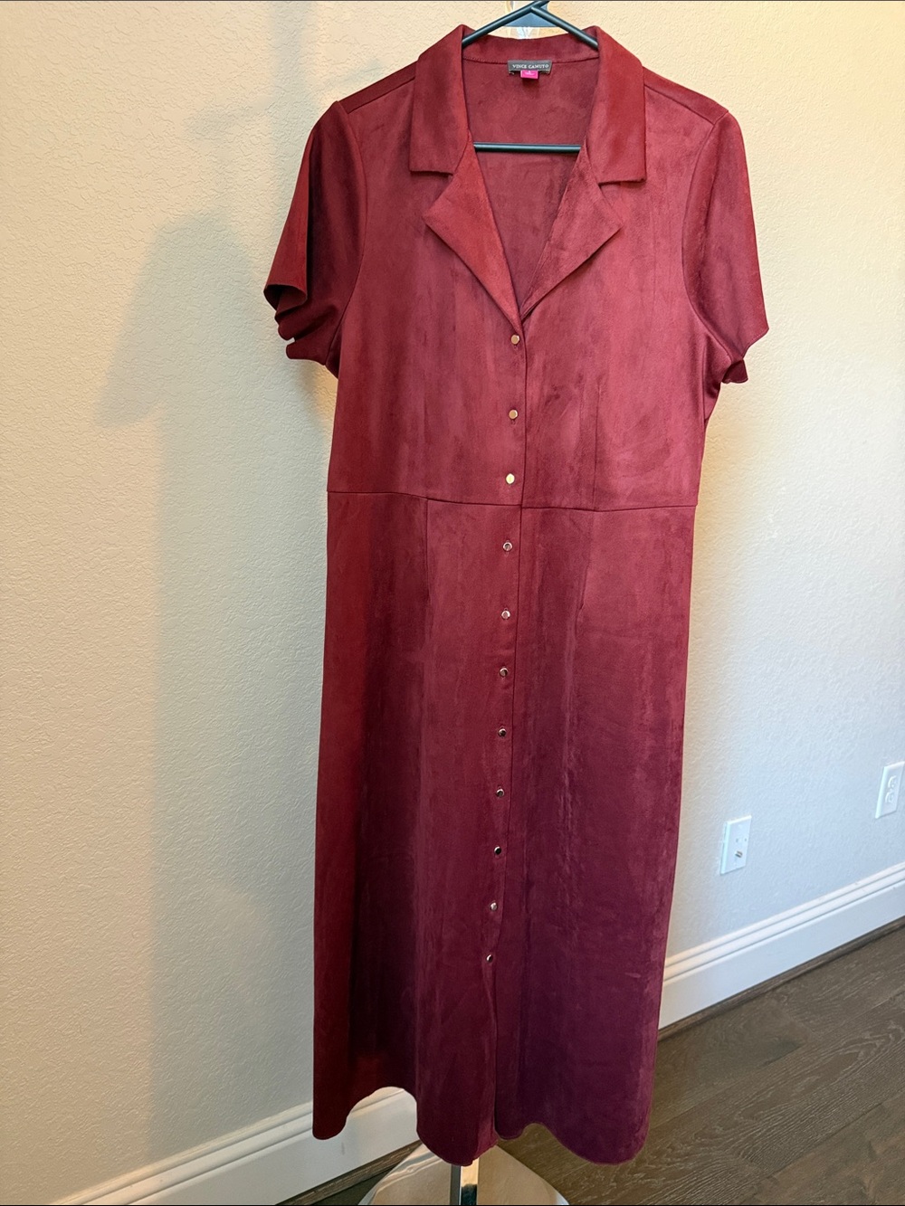 VINCE CAMUTO Women's Button-Front Ultra Suede Midi Dress - Burgundy